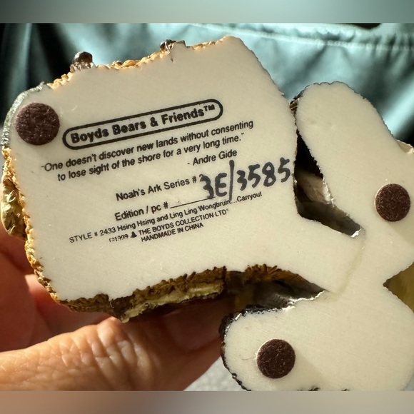 Boyds Bears and friends - Picture 9 of 9